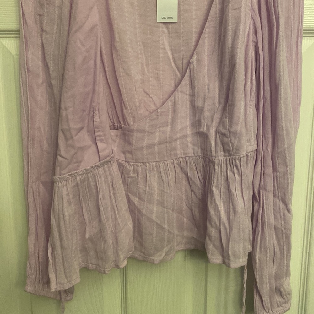 American eagle wrap peplum top NWT - Picture 9 of 9